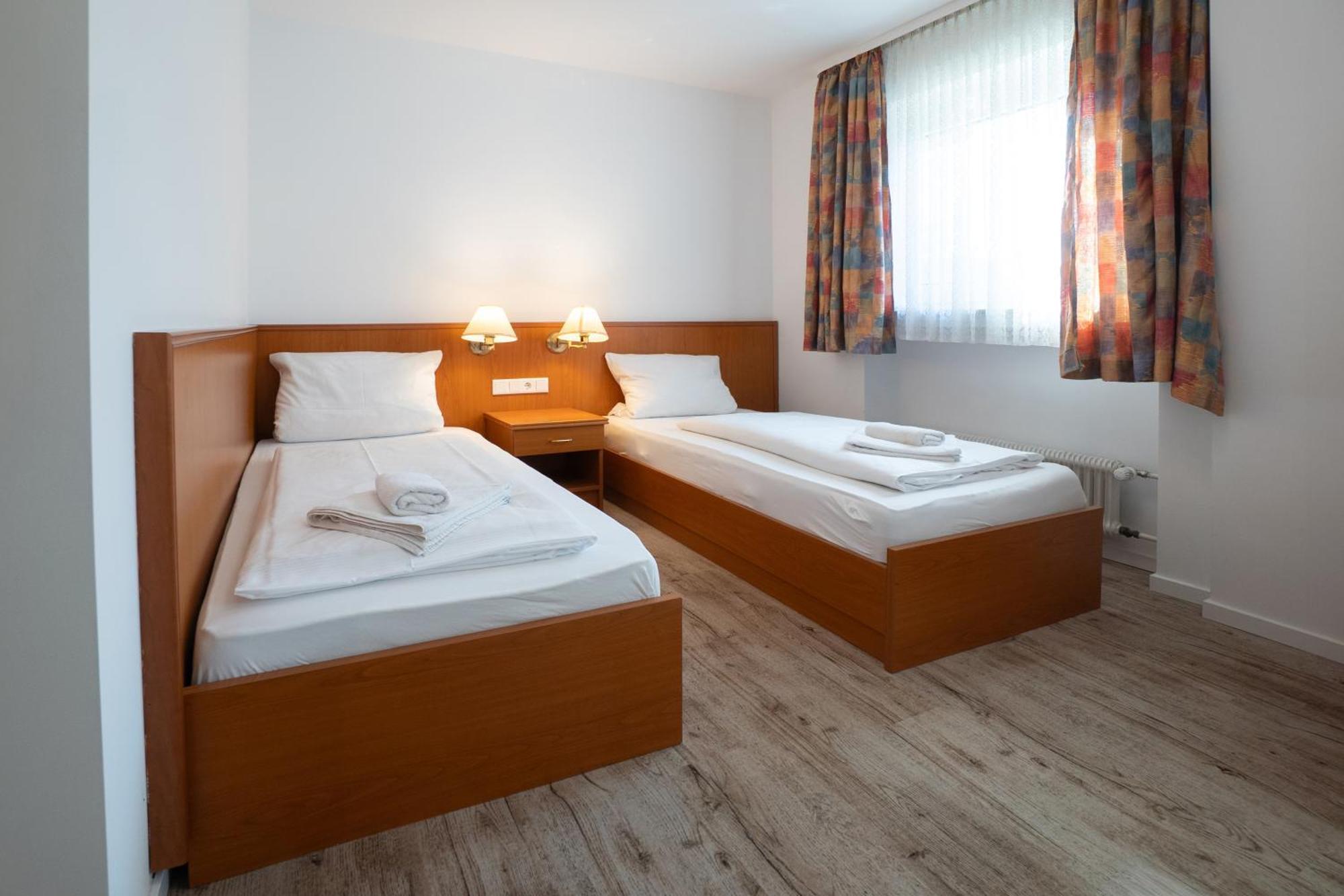 Hotel Zur Post Herne Exterior photo